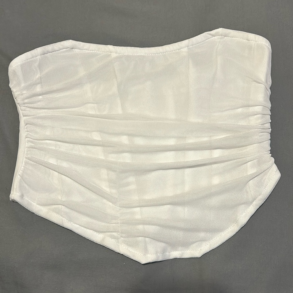 Tube crop top